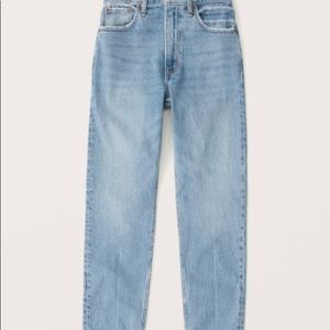 NWOT - Abercrombie ultra high waisted straight ankle jeans curve love